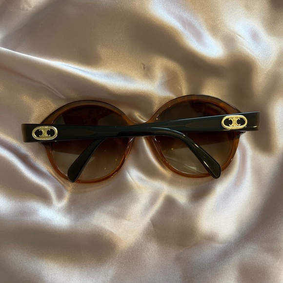 Céline Triomphe Tortoise sunglasses - Picture 1 of 10